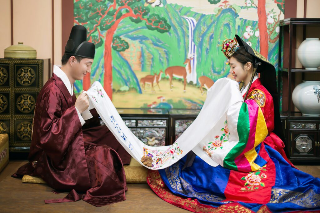 韓国伝統ウェディングフォト体験(カップル)の料金と予約方法 韓国伝統ウェディングフォト体験(カップル)の料金と予約方法