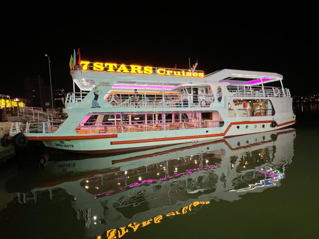 ハン川 ナイトクルーズ(ダナン / 7STARS Cruise提供)の魅力を徹底解説 ハン川 ナイトクルーズ(ダナン / 7STARS Cruise提供)の魅力を徹底解説